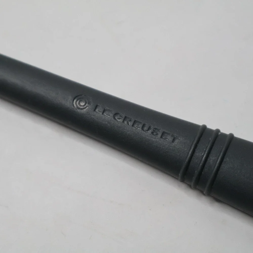 Le Creuset Silicone Spatula Red and Black Heat Resistant Kitchen‎ Utensil 12.5